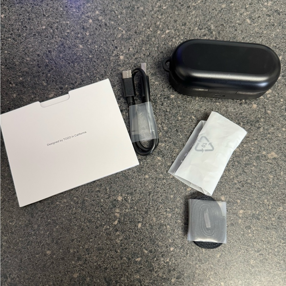 Tozo Earbuds - Picture 3 of 5